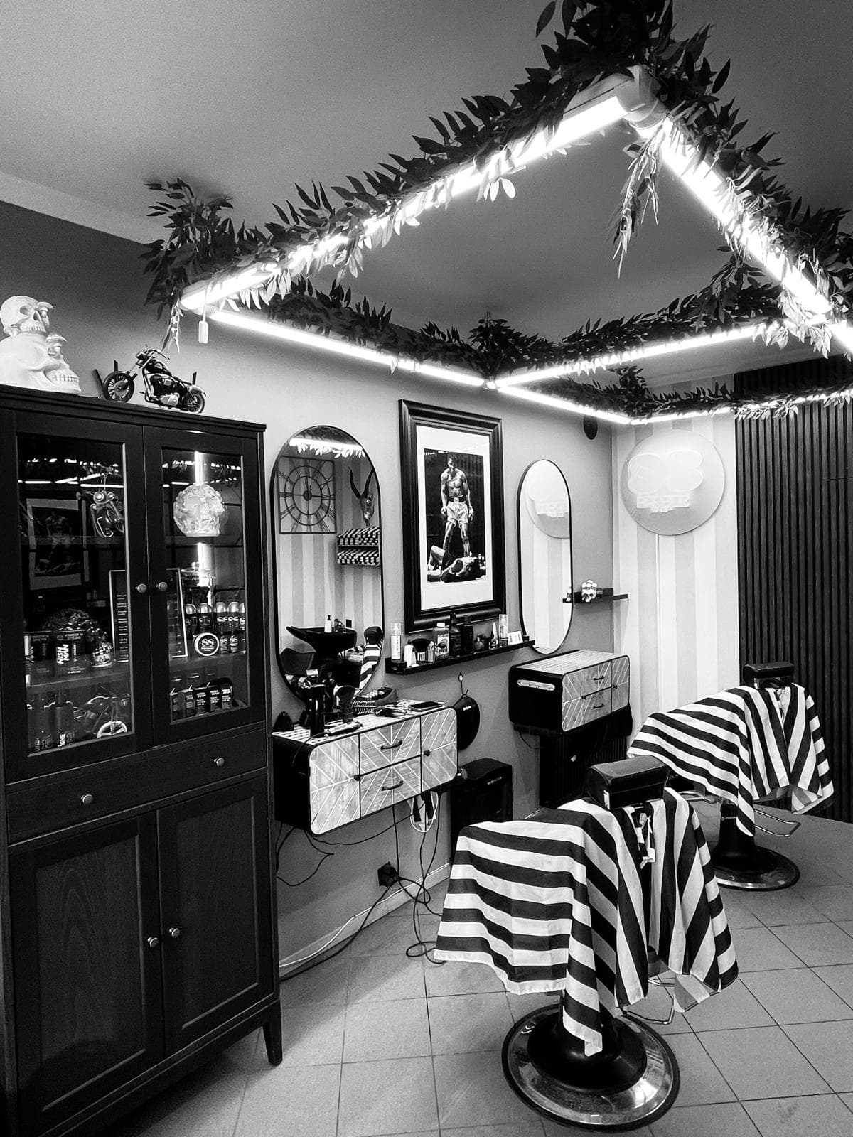 Akmeņu 16 Barbershop interior